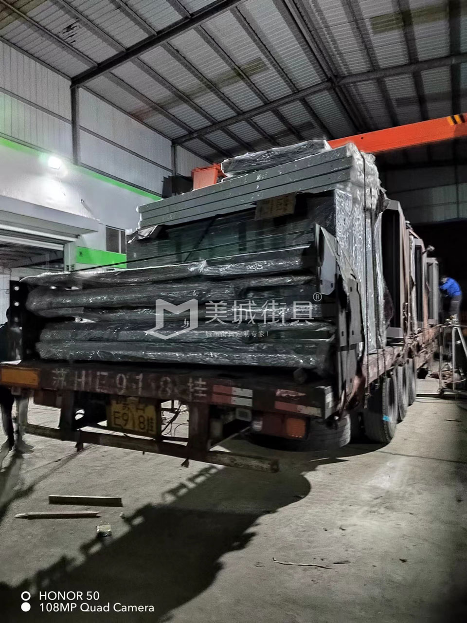 2022.10.18美城街具供應(yīng)臺(tái)州第三、四車(chē)候車(chē)亭發(fā)貨記錄